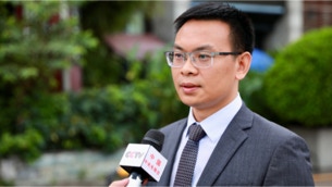 余刚律师接受中央电视台采访